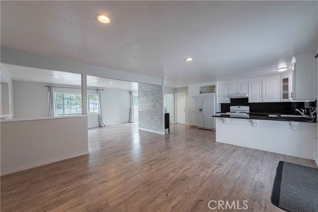 Detail Gallery Image 19 of 58 For 4408 Walnut Ave, Simi Valley,  CA 93063 - 3 Beds | 3 Baths