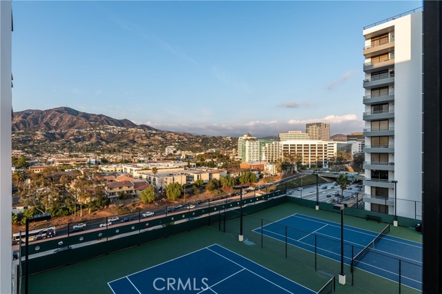 Detail Gallery Image 38 of 66 For 345 Pioneer Dr #1201,  Glendale,  CA 91203 - 2 Beds | 2 Baths