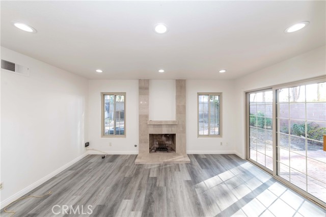 Detail Gallery Image 12 of 33 For 2518 Greenwich Dr, Fullerton,  CA 92833 - 3 Beds | 2 Baths