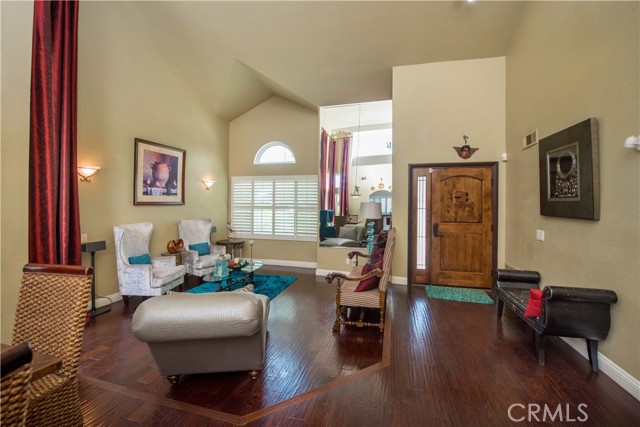 Detail Gallery Image 9 of 73 For 2531 Independence Way, Corona,  CA 92882 - 4 Beds | 3 Baths