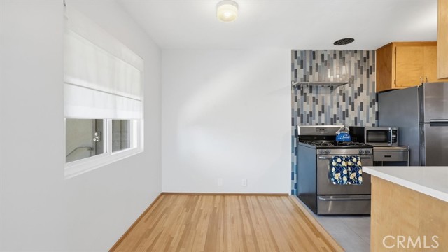 Detail Gallery Image 9 of 20 For 1020 E 2nd St #10,  Long Beach,  CA 90802 - 1 Beds | 1 Baths