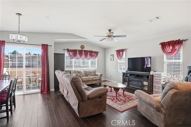 Detail Gallery Image 2 of 36 For 263 via Las Casitas, Templeton,  CA 93465 - 3 Beds | 2/1 Baths