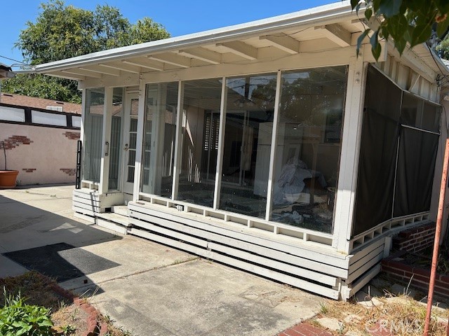 602 N Griffith Park Drive, Burbank CA: https://media.crmls.org/medias/45fa39f4-9455-4bb1-b68b-19a0410683b3.jpg
