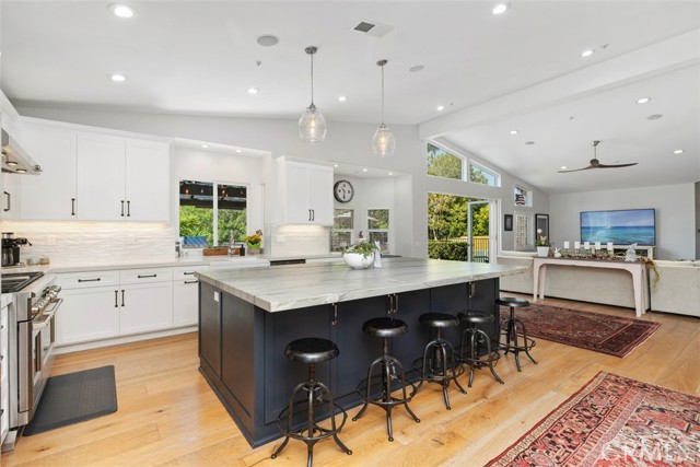 2308 S Ola Vista, San Clemente CA: https://media.crmls.org/medias/45fa9b1a-79c7-41db-bdd0-82e97ba2143e.jpg