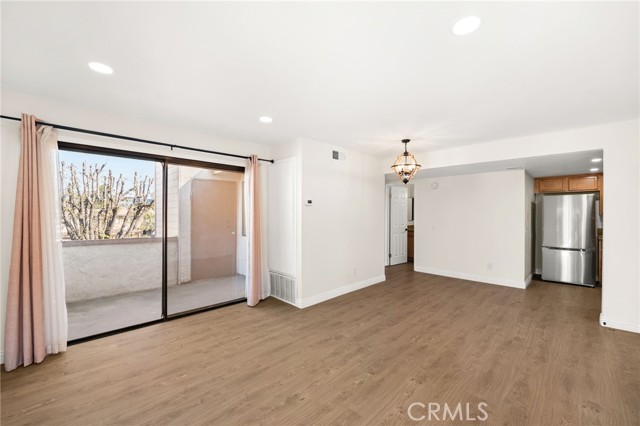 Detail Gallery Image 3 of 18 For 1329 Massachusetts #202,  Riverside,  CA 92507 - 1 Beds | 1 Baths