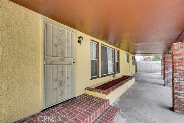 2804 Serrano Road, San Bernardino CA: https://media.crmls.org/medias/45fb3ee9-544c-47fc-a59c-d2771bbe0c68.jpg