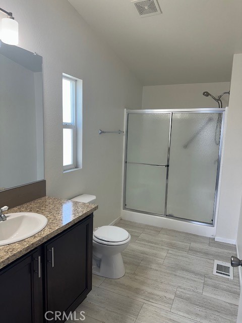 880 N. LAKE STREET, Hemet CA: https://media.crmls.org/medias/45fbeca5-677e-425c-adb8-e844472debd5.jpg