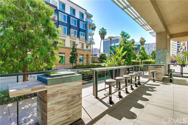 Detail Gallery Image 15 of 21 For 133 the Promenade #525,  Long Beach,  CA 90802 - 2 Beds | 2 Baths