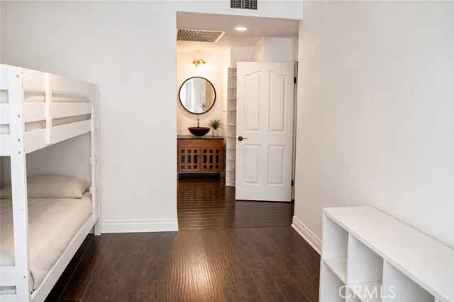 2 Bed Home for Sale in Studio City, California