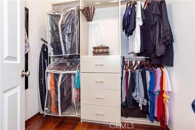 Detail Gallery Image 17 of 35 For 17101 Gault, Lake Balboa,  CA 91406 - 3 Beds | 2 Baths