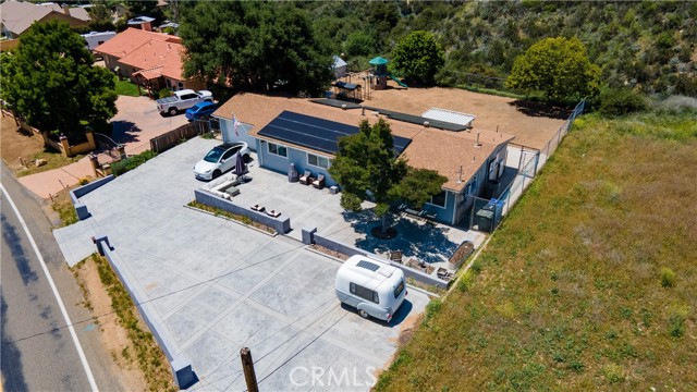 8491 Oak Glen Road, Cherry Valley CA: https://media.crmls.org/medias/45fe46e6-3322-451e-80b7-ce4c7bb9a683.jpg