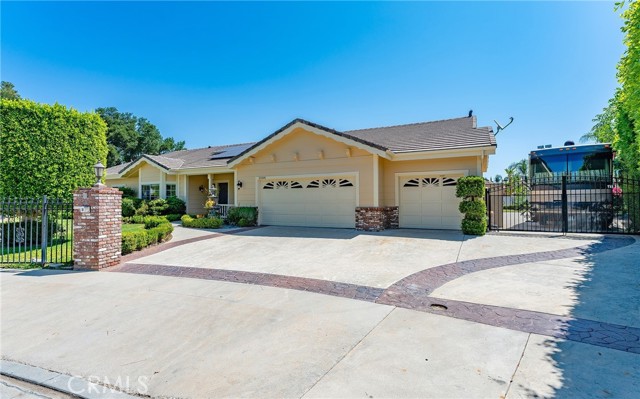 22501 Marilla Street, Chatsworth CA: https://media.crmls.org/medias/45fe595a-923c-4a8f-954b-7e3c2eae070b.jpg