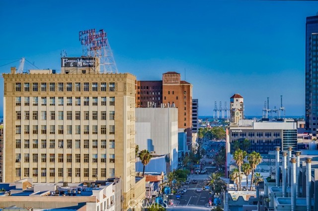 Detail Gallery Image 68 of 75 For 100 W 5th St P9b,  Long Beach,  CA 90802 - 1 Beds | 2 Baths