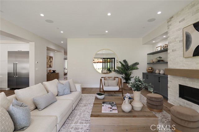 Detail Gallery Image 48 of 75 For 1820 9th St, Manhattan Beach,  CA 90266 - 6 Beds | 6/1 Baths