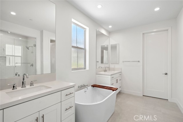 106 Bright Star, Irvine CA: https://media.crmls.org/medias/46006ece-c8f0-407d-82e9-ff13b6bbec8a.jpg