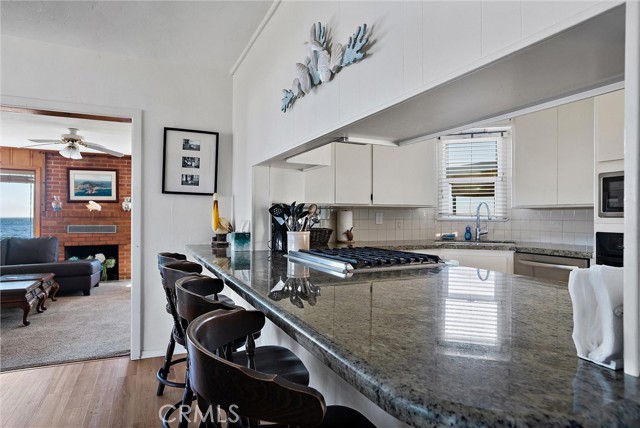 2670 Studio Drive, Cayucos CA: https://media.crmls.org/medias/4600a276-2fdd-483e-afe1-ceaef26e1f9b.jpg