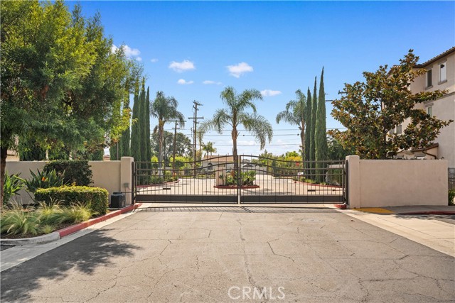 Detail Gallery Image 2 of 34 For 1118 Calle Montana, Montebello,  CA 90640 - 3 Beds | 2/1 Baths