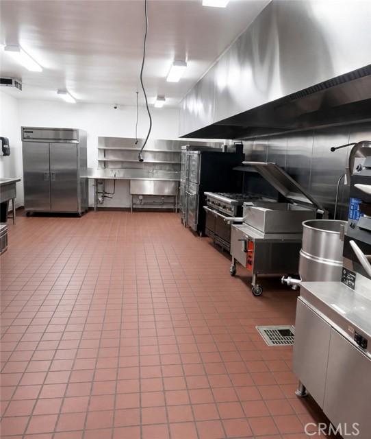  Commercial for Sale in Inglewood, California