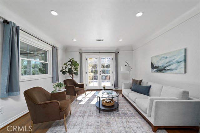 Detail Gallery Image 3 of 58 For 1697 N Allen, Pasadena,  CA 91104 - 4 Beds | 4 Baths