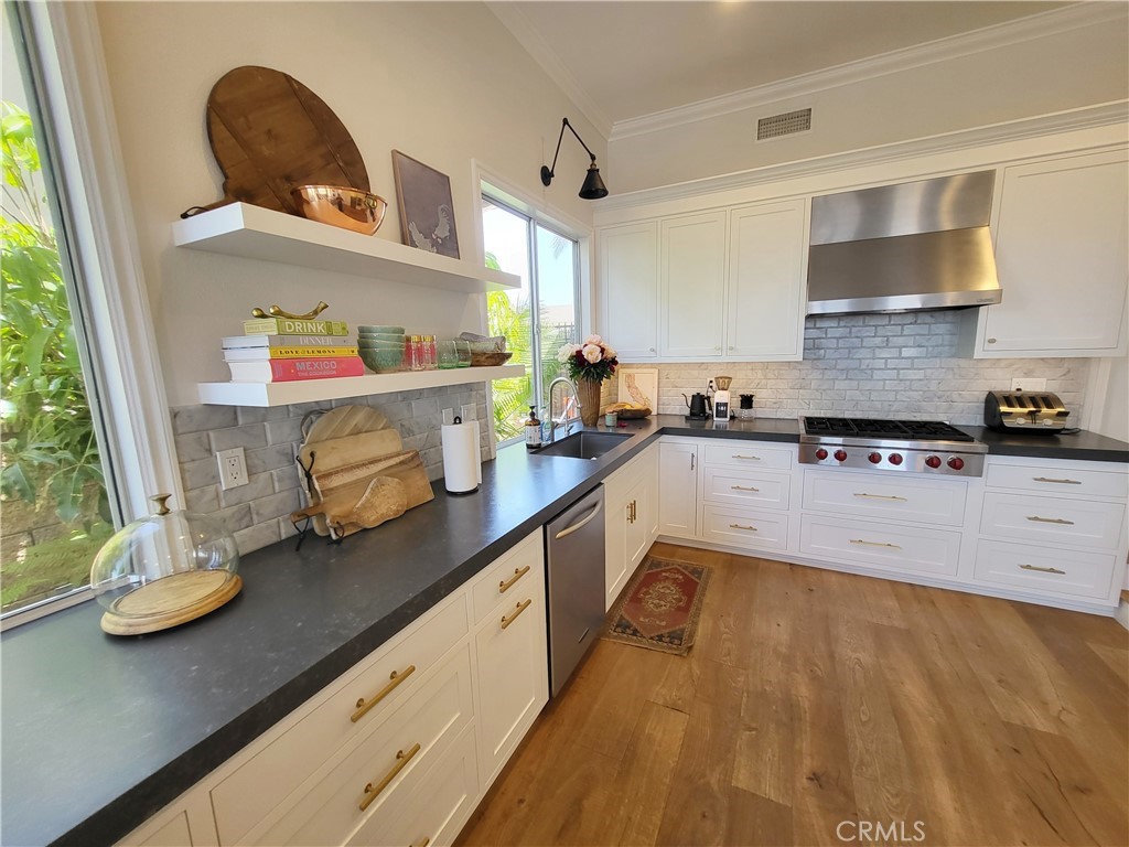 MLS #OC25280795 image #10