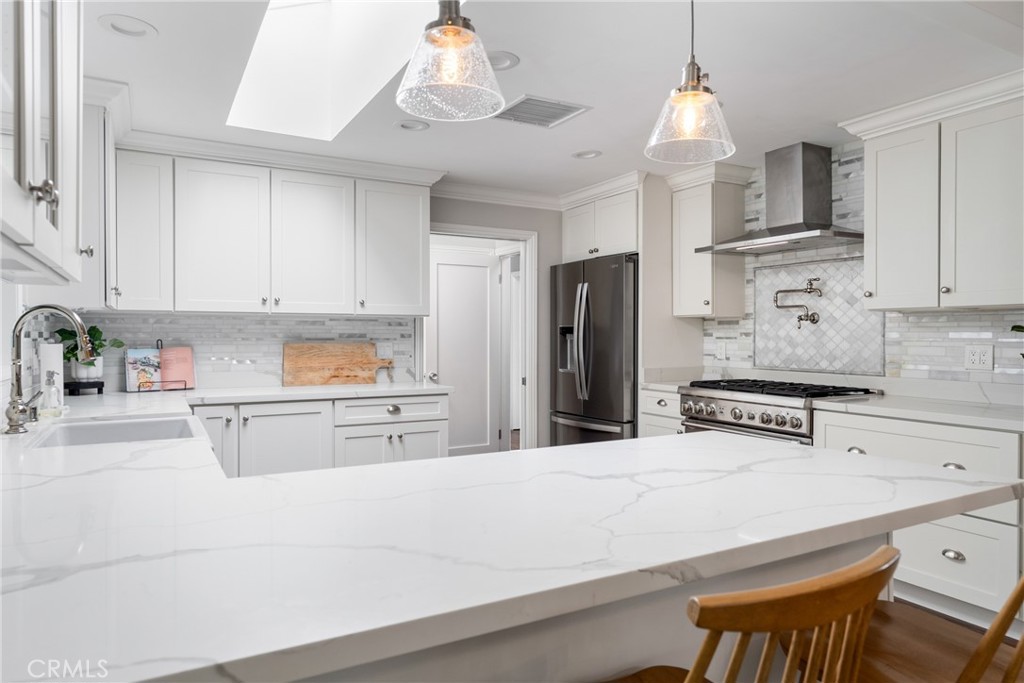 MLS #OC25137424 img 12