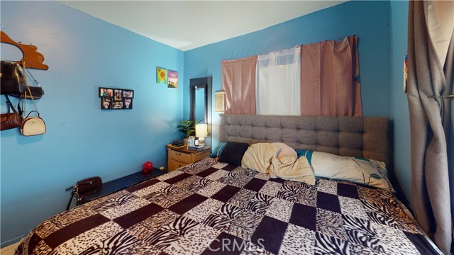 Detail Gallery Image 16 of 37 For 1909 S Sycamore St, Santa Ana,  CA 92707 - 4 Beds | 2 Baths