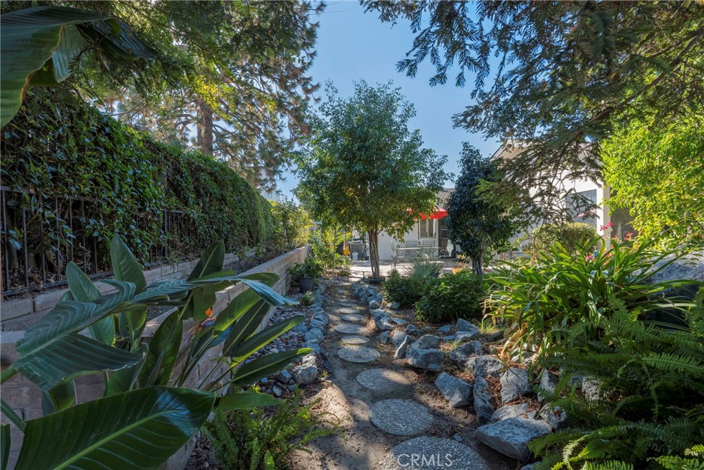 MLS #OC25261048 image #41