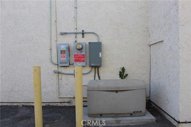 13812 Saticoy Street photo 2