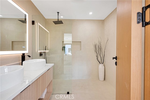 Detail Gallery Image 42 of 60 For 10509 Dempsey Ave, Granada Hills,  CA 91344 - 4 Beds | 3/1 Baths