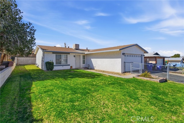 Detail Gallery Image 4 of 45 For 2024 Rushmore Dr, Barstow,  CA 92311 - 4 Beds | 1/1 Baths