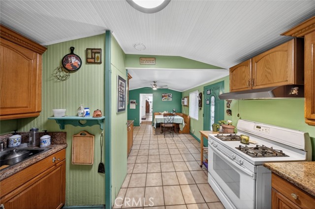 Detail Gallery Image 13 of 51 For 12605 Trail 01, Sylmar,  CA 91342 - 2 Beds | 1 Baths