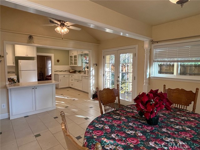 Detail Gallery Image 20 of 41 For 2027 Palm Ave, Chico,  CA 95926 - 3 Beds | 2 Baths