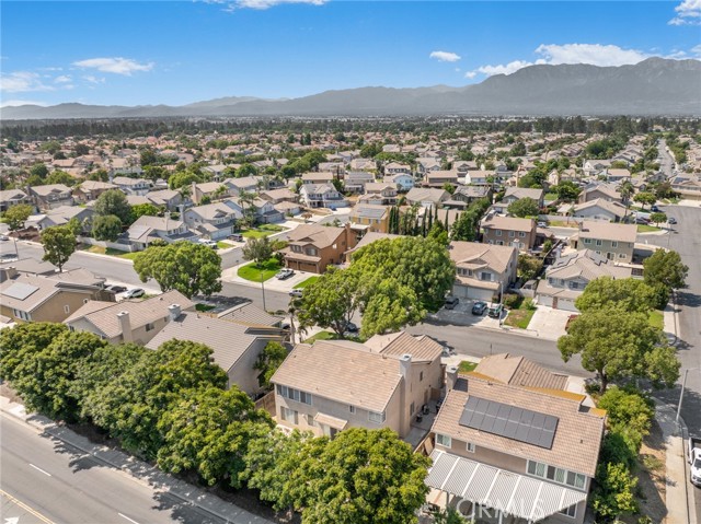 3280 Stallion Street, Ontario CA: https://media.crmls.org/medias/460858e8-4af3-47aa-970a-aade52ae6264.jpg