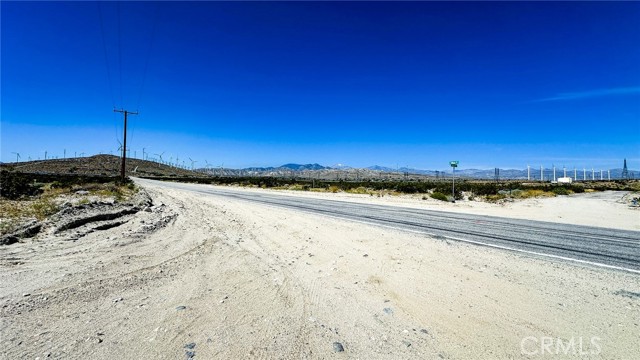 Detail Gallery Image 4 of 4 For 8 Dillon Rd, Desert Hot Springs,  CA 92240 - – Beds | – Baths