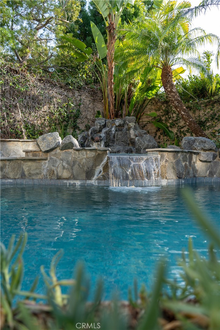 MLS #OC25270307 image #10