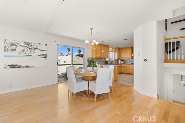 Detail Gallery Image 10 of 35 For 2405 Vanderbilt Ln #C,  Redondo Beach,  CA 90278 - 3 Beds | 2/1 Baths