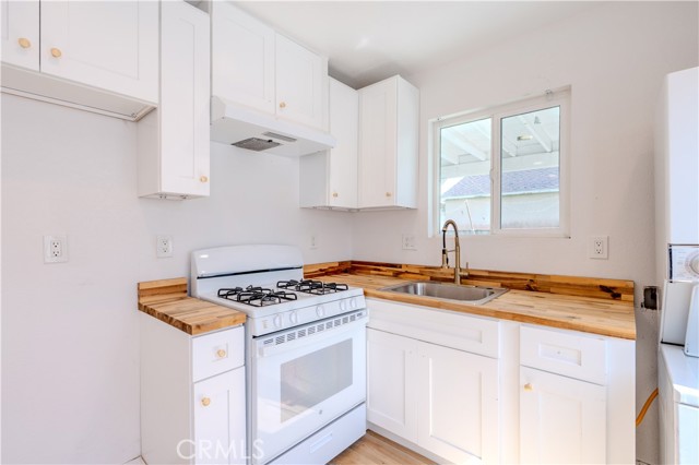 Detail Gallery Image 38 of 44 For 11661 Burke, Whittier,  CA 90606 - 4 Beds | 3 Baths