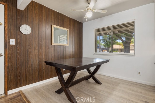 1920 E Orangeburg Avenue, Modesto CA: https://media.crmls.org/medias/460951a4-8713-4523-b05a-c7002ee4f137.jpg