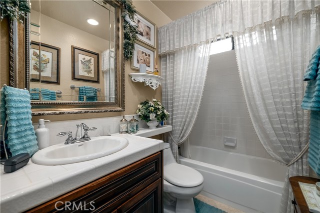 23849 Canyon Lake N Drive, Canyon Lake CA: https://media.crmls.org/medias/4609ca2d-94cc-4e48-973a-b78945041402.jpg