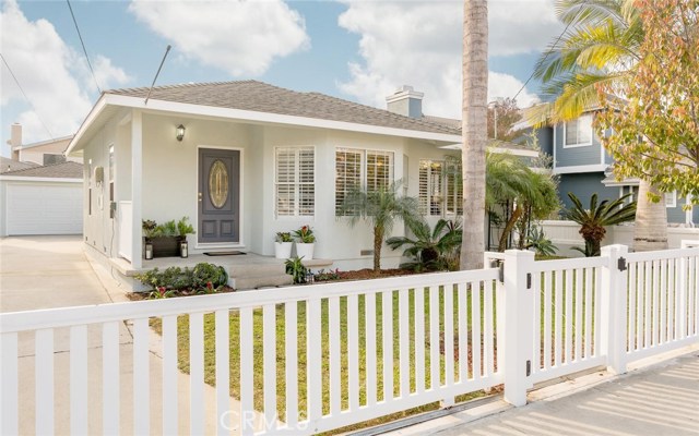 2120 Farrell Avenue, Redondo Beach, California 90278, 3 Bedrooms Bedrooms, ,2 BathroomsBathrooms,Residential,Sold,Farrell,SB17000194