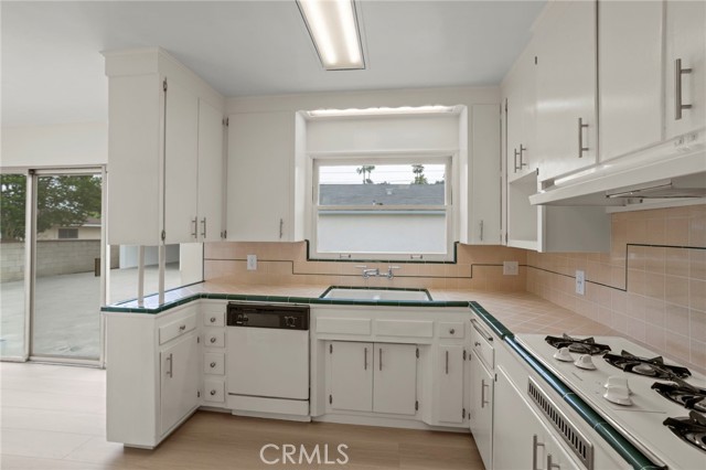 Detail Gallery Image 10 of 32 For 3483 Wanda, Riverside,  CA 92506 - 3 Beds | 2 Baths