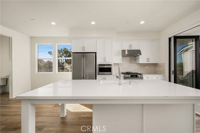 Detail Gallery Image 11 of 27 For 19031 Main St #101, Huntington Beach,  CA 92648 - 2 Beds | 2/1 Baths