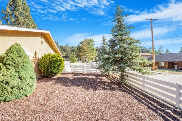 Detail Gallery Image 6 of 49 For 224 Pinon St, Frazier Park,  CA 93225 - 3 Beds | 2 Baths