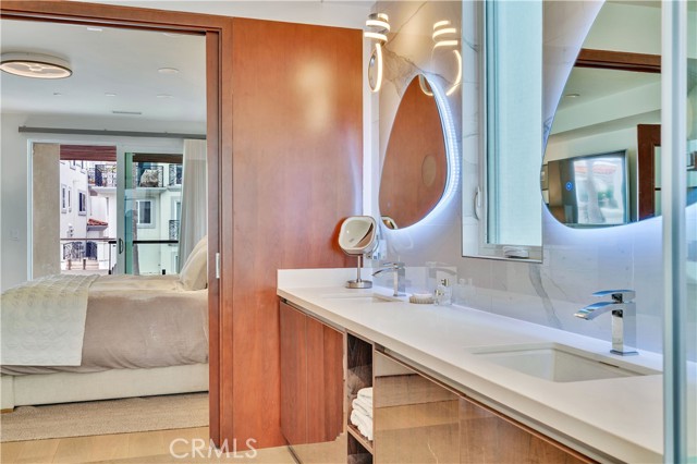 Detail Gallery Image 48 of 73 For 719 1st Pl, Hermosa Beach,  CA 90254 - 4 Beds | 4 Baths