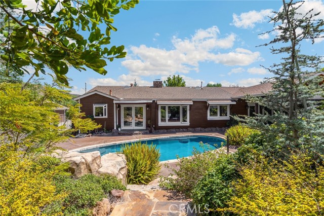 Detail Gallery Image 1 of 48 For 5121 E Lomita Ave, Orange,  CA 92869 - 2 Beds | 2 Baths