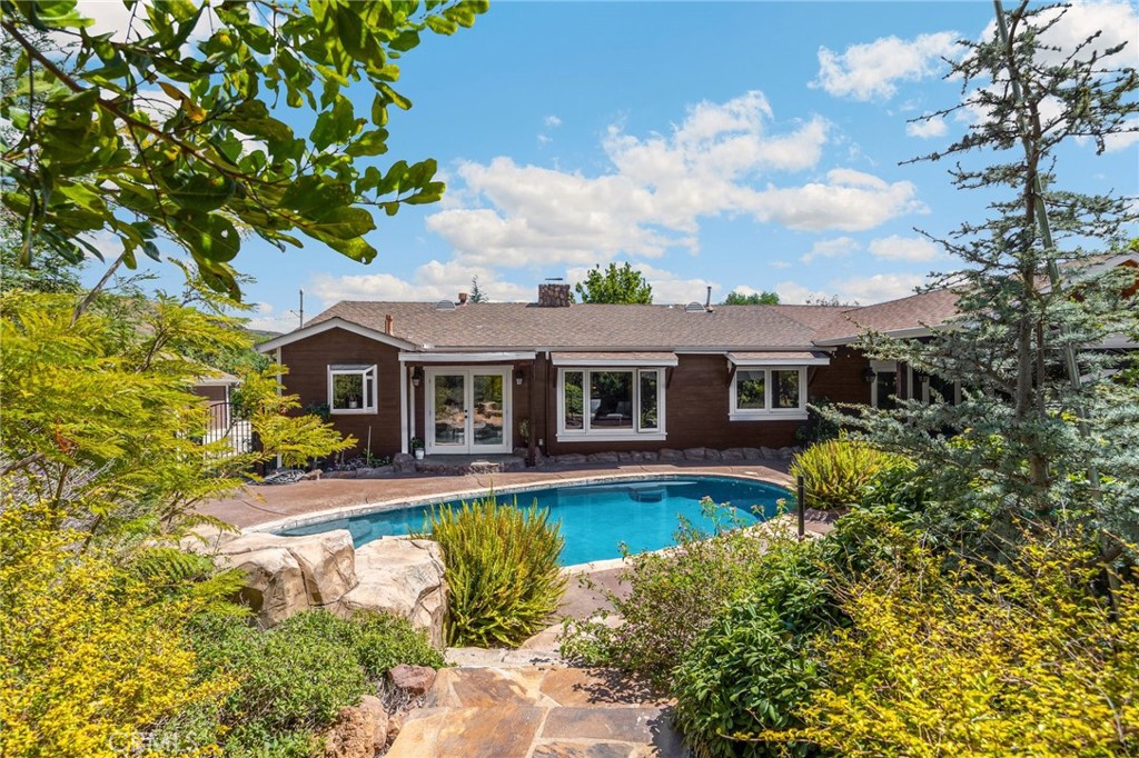 460c7516 3e19 47cb 9661 403728979552