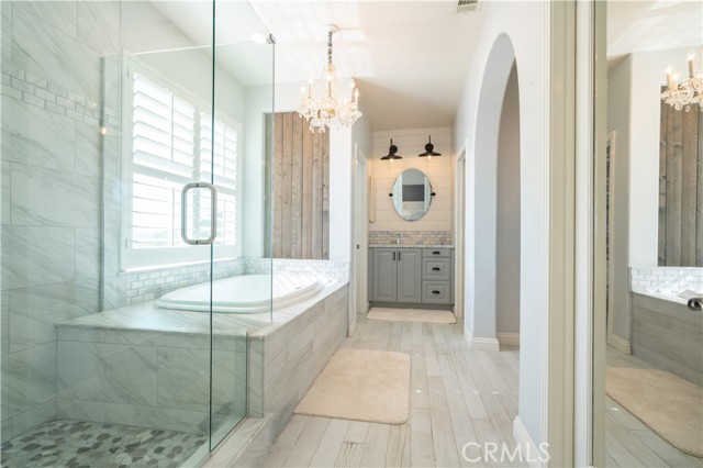 Detail Gallery Image 17 of 39 For 5474 Sunlight, Simi Valley,  CA 93063 - 6 Beds | 4 Baths