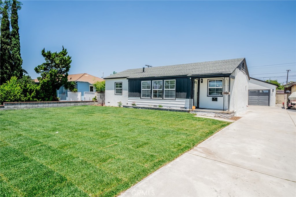 1054 Hollowell Street
