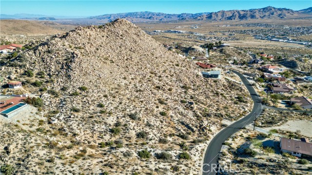 Detail Gallery Image 10 of 22 For 57378 Bandera Rd, Yucca Valley,  CA 92284 - – Beds | – Baths