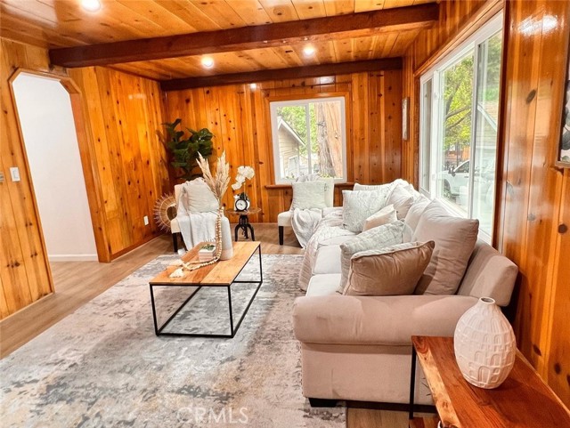 Detail Gallery Image 5 of 31 For 622 Heatherly, Crestline,  CA 92325 - 3 Beds | 2 Baths